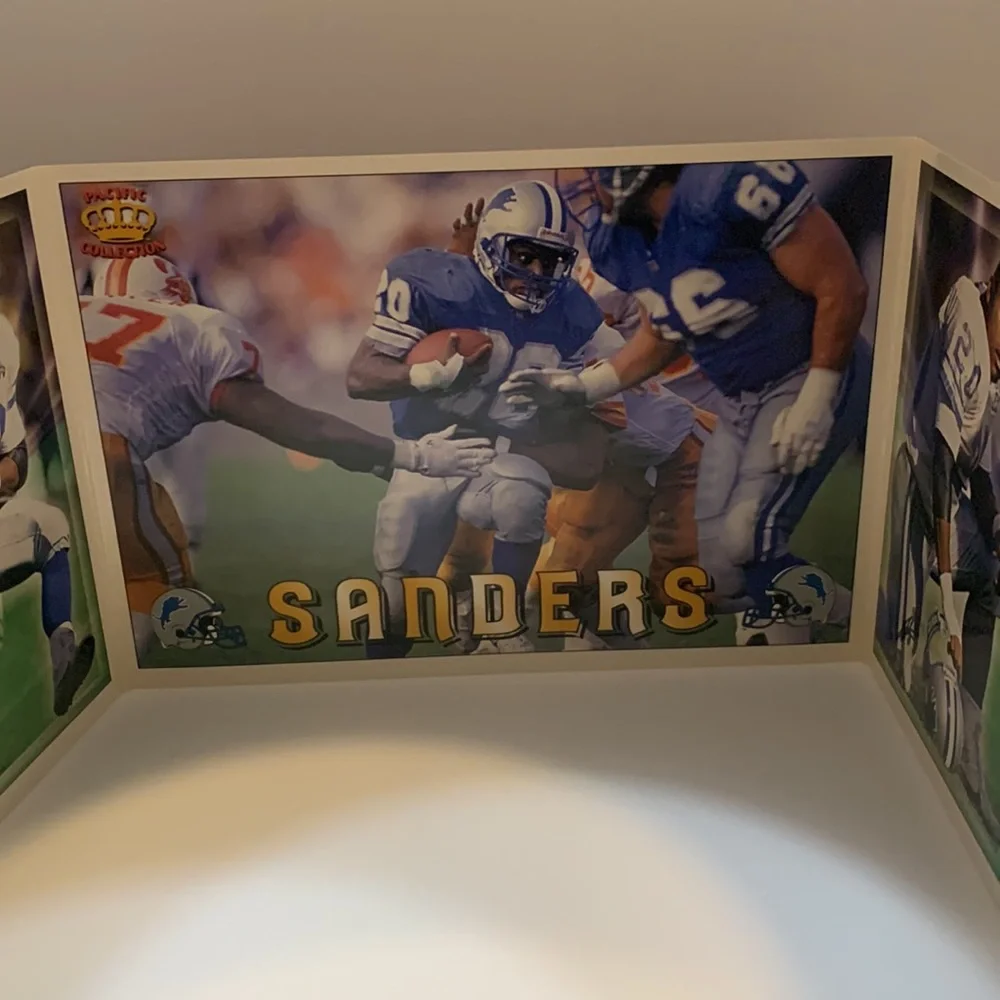 1994 Pacific Triple Folder Card Barry Sanders Detroit Lions #11 (MISC3)